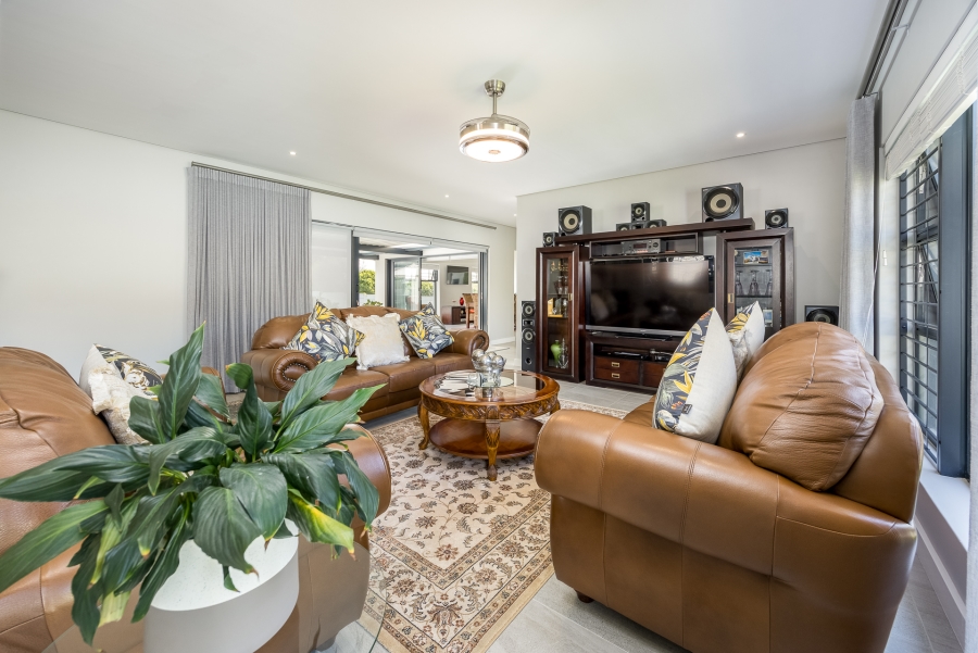 4 Bedroom Property for Sale in Vierlanden Western Cape